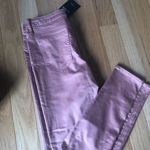 New Natalie Pants size medium